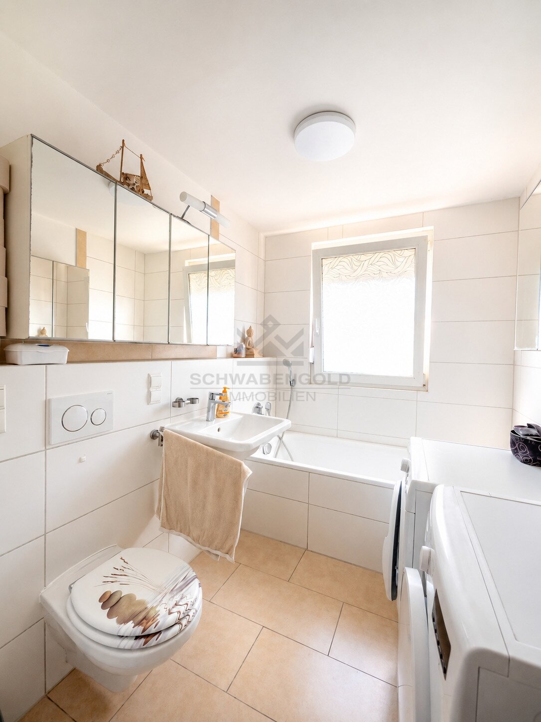 * Lichtdurchflutete 4 Z.-Wohnung in zentraler Lage von Neu-Ulm – umfangreich modernisiert und gepflegt*