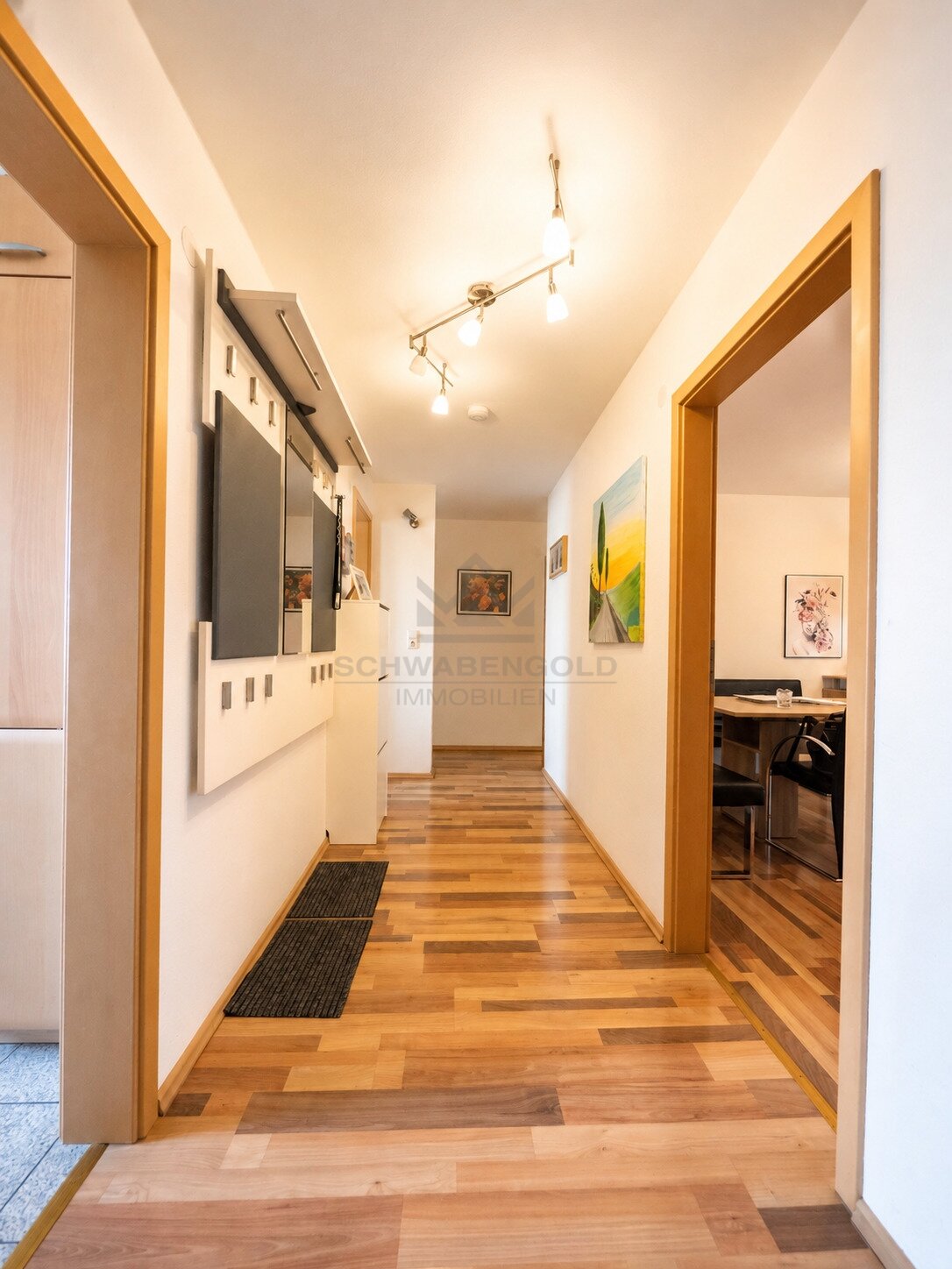 * Lichtdurchflutete 4 Z.-Wohnung in zentraler Lage von Neu-Ulm – umfangreich modernisiert und gepflegt*